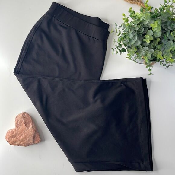 Reebok Capri Play Dri athletic pants.  Size Large. - Picture 1 of 4